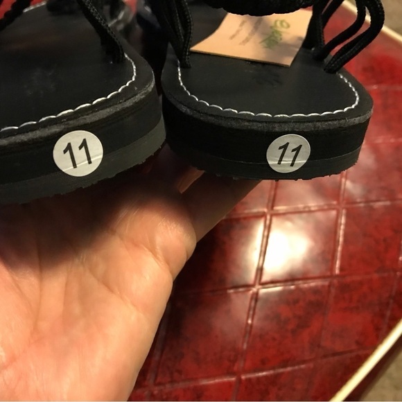 NWT Everelex Hand Woven Sandles - Picture 8 of 9